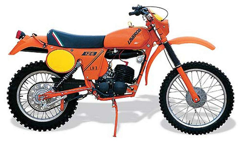 Gs 125. Laverda Navarro 125. Лаверда мотоциклы. Накладки на спицы мотоцикла эндуро. Мотоциклы 1977 года.